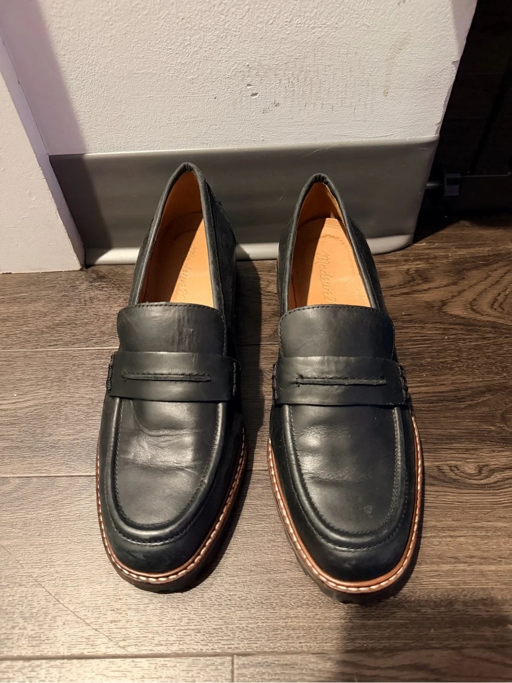 Classic Women's Madewell Black Leather Penny Loafers with Lug Sole